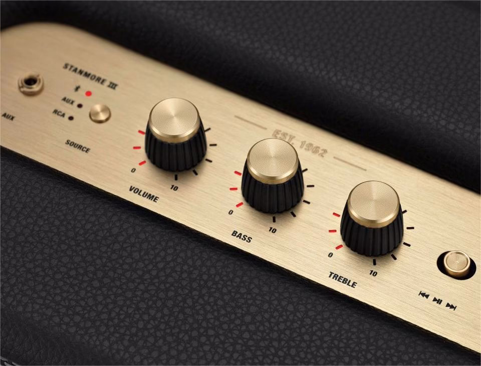 Панель керування акустичної колонки Marshall Stanmore III Black із латунними регуляторами